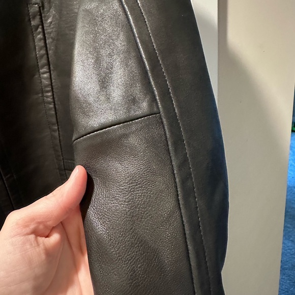 AVANTI Black Leather Women's Jacket - Picture 14 of 15